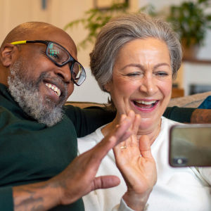 Los mejores planes de telefonía celular para personas mayores